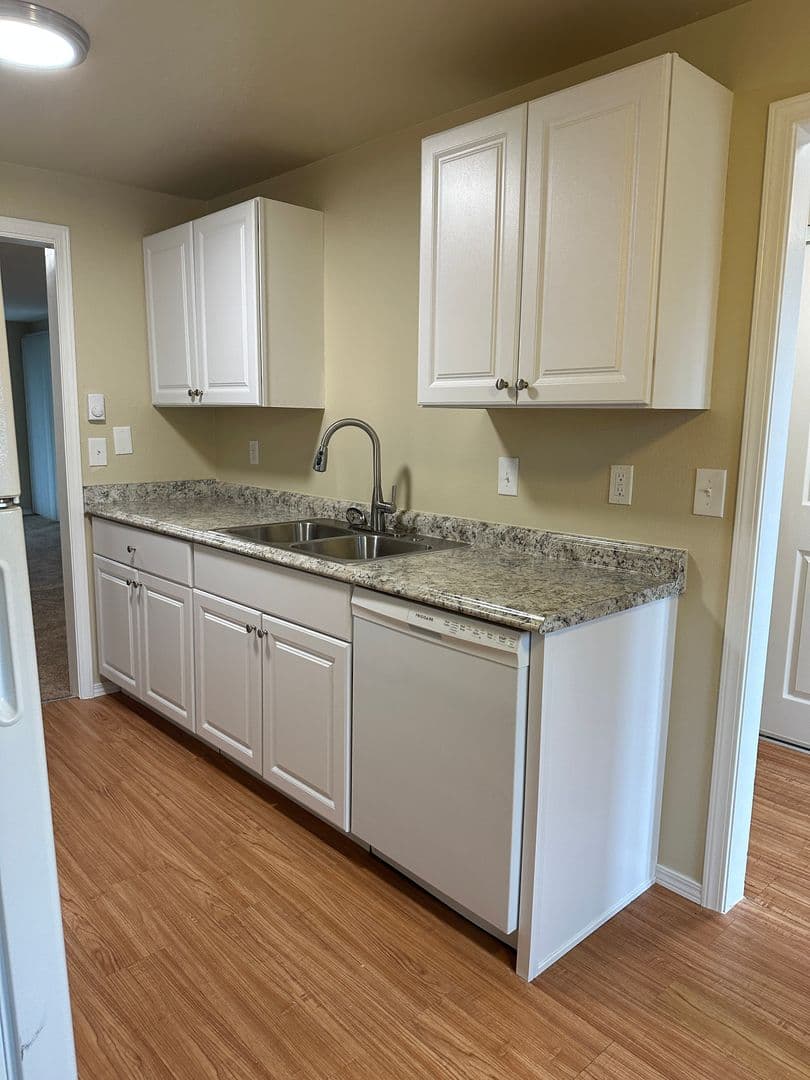 Colonial Park Apts., LLC 3 of 12