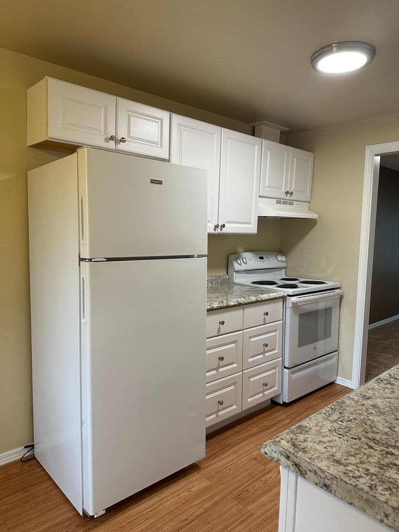Colonial Park Apts., LLC 2 of 12
