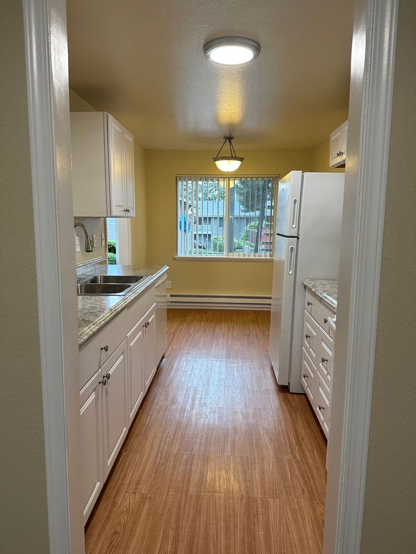 Colonial Park Apts., LLC 6 of 12