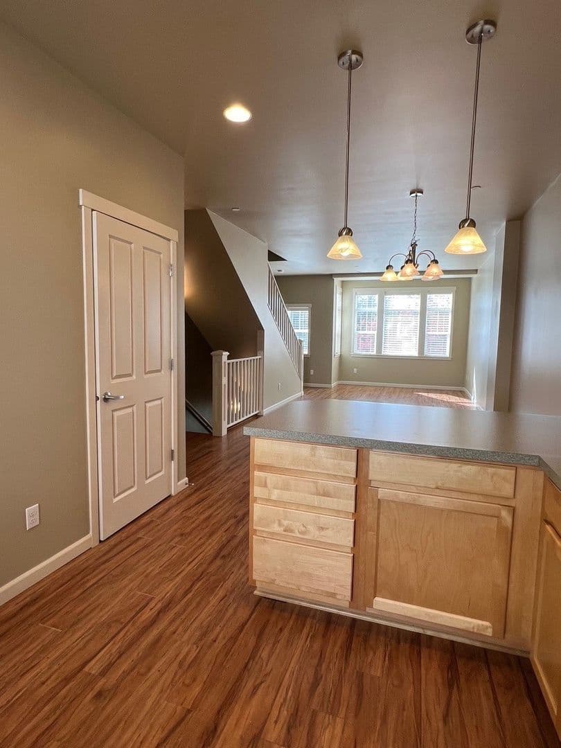 Red Leaf Townhomes/Dobbin Plays, LLC 11 of 29