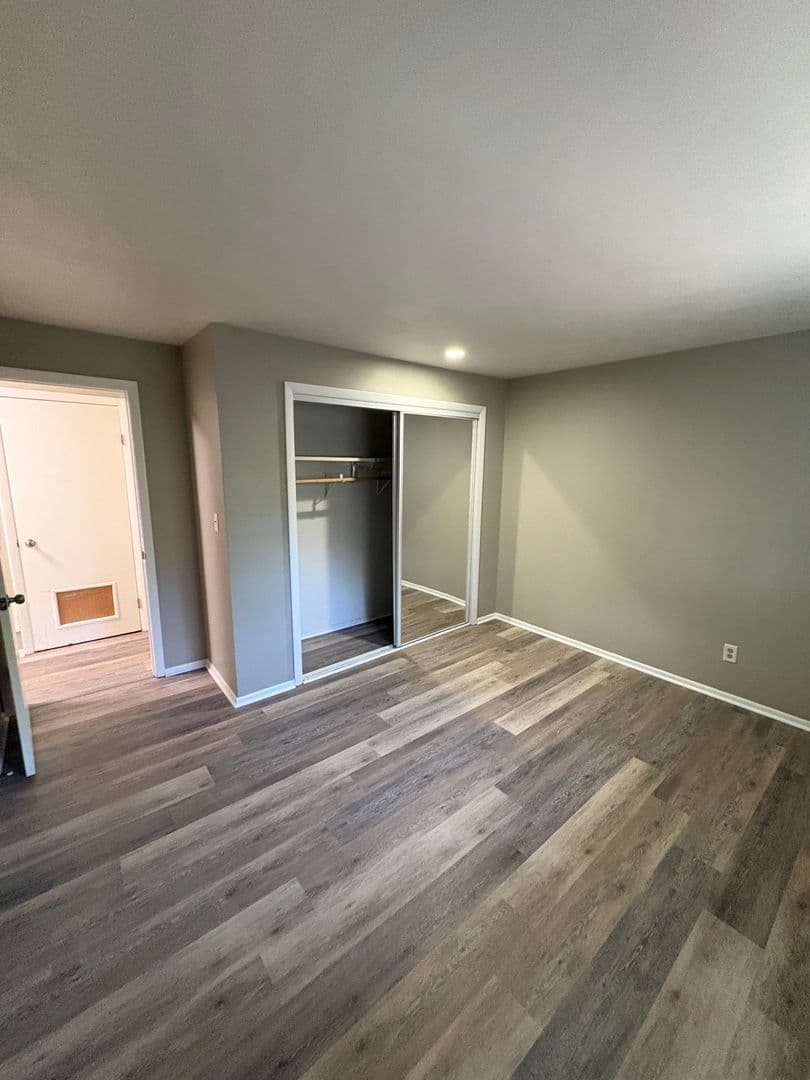 Peoria Place Apartments 2 of 6