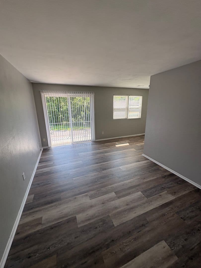 Peoria Place Apartments 6 of 10