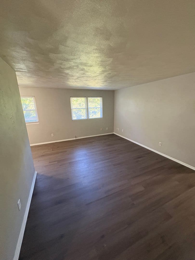 Peoria Place Apartments 5 of 11