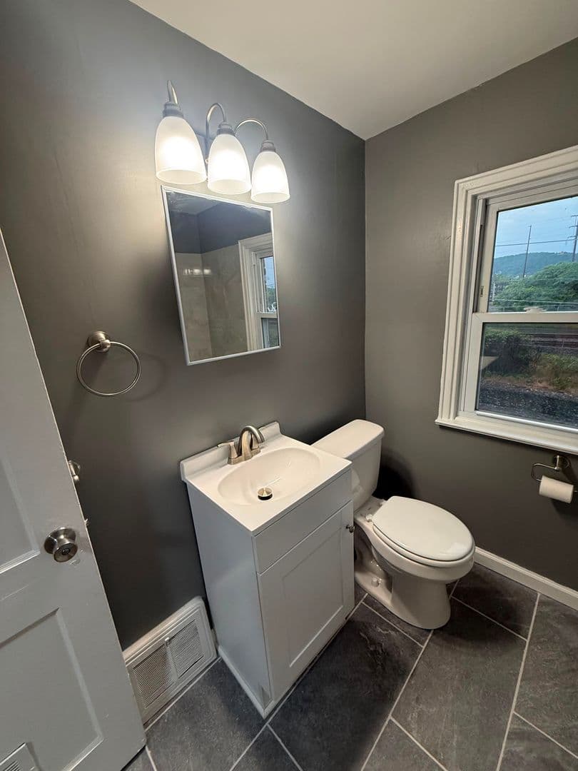 333 Linden Lane 13 of 17