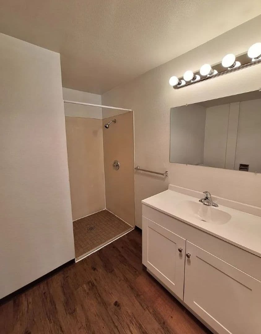 924 21st Street 3 of 6