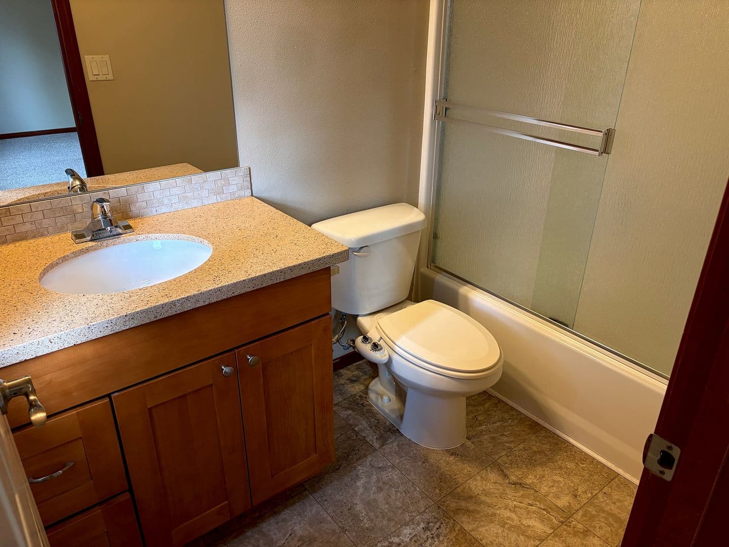Windsor Place Apartments 10 of 15