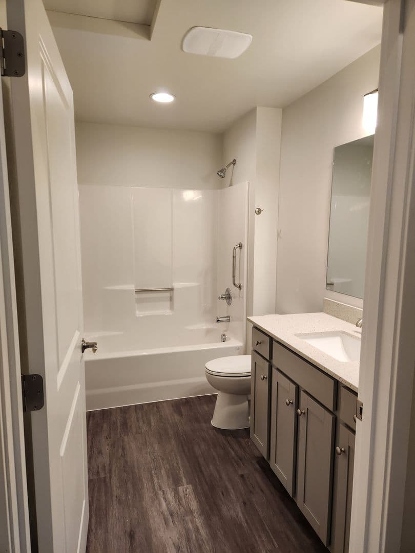 McKenzie Square Apartments 12 of 16