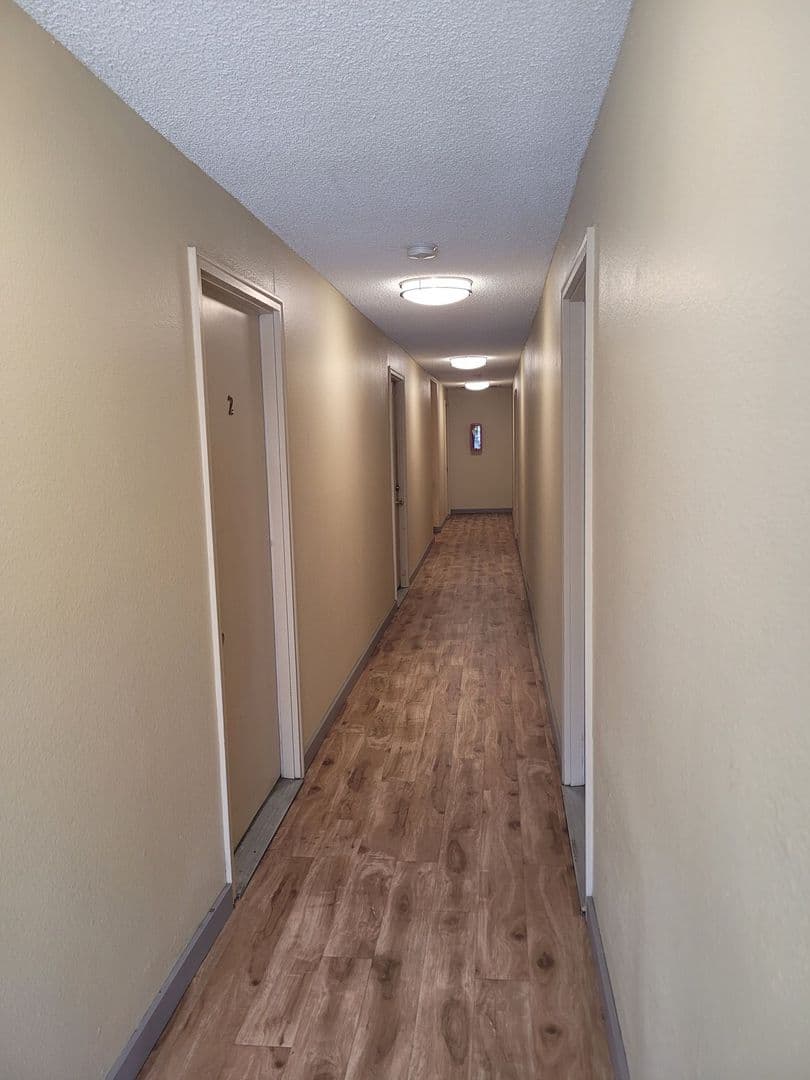 924 21st Street 3 of 8