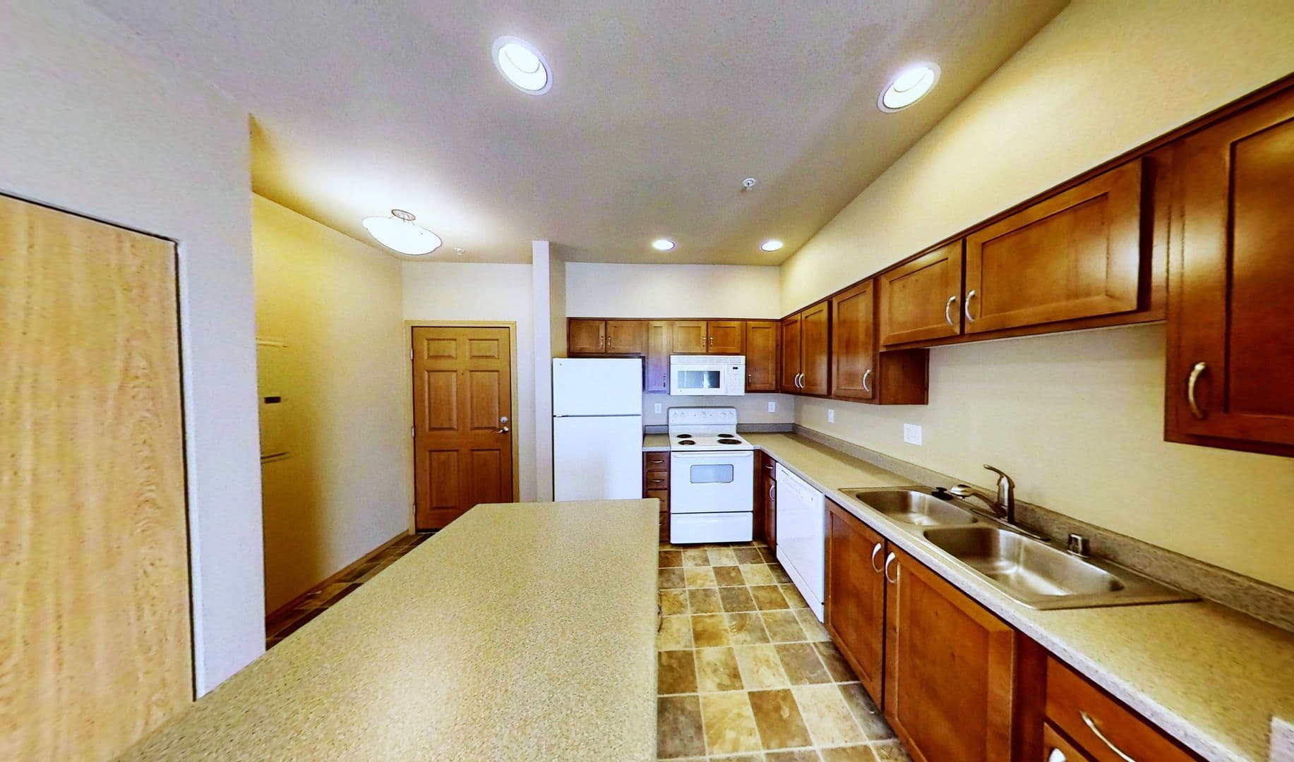 McKenzie Square Apartments 4 of 10
