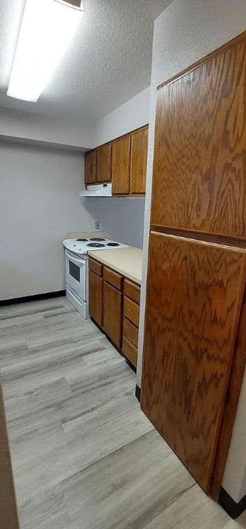 936 24th Street 4 of 7