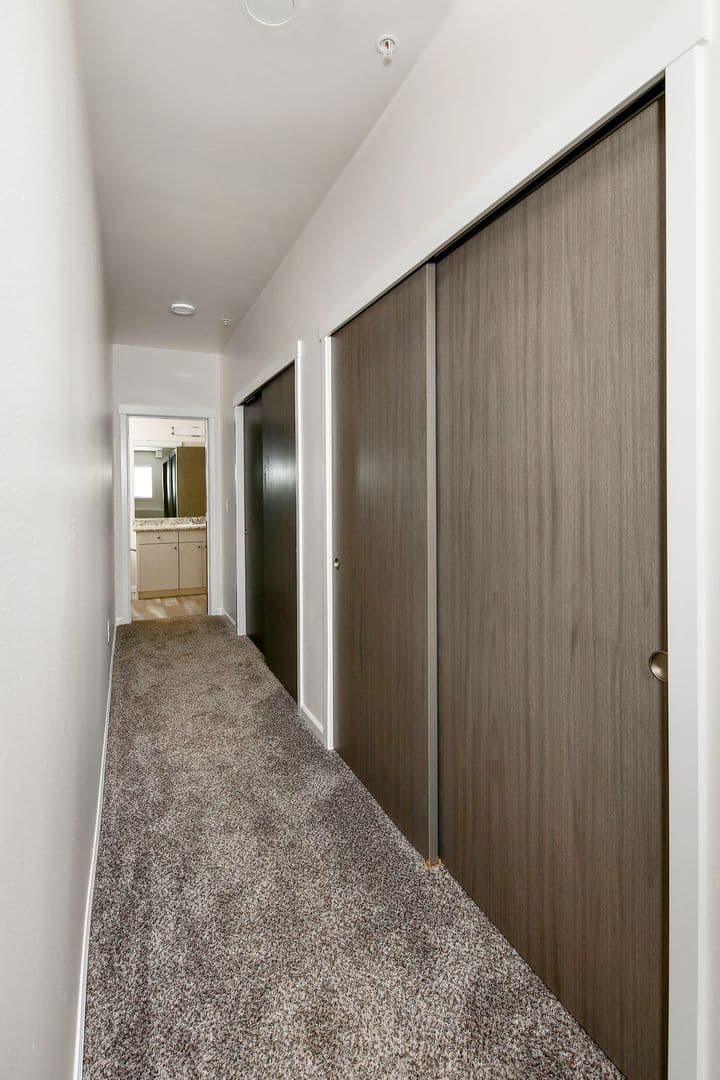 East Ridge Apartments 13 of 17
