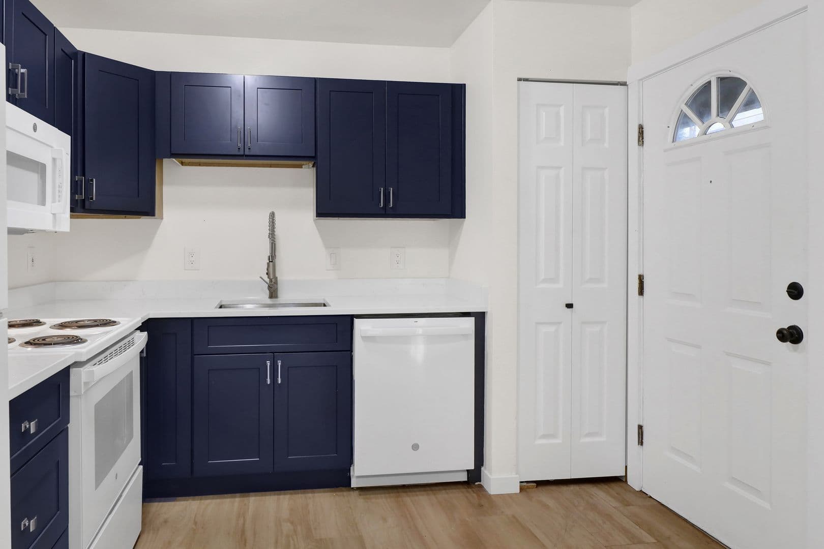 Barkley Suites 5 of 19
