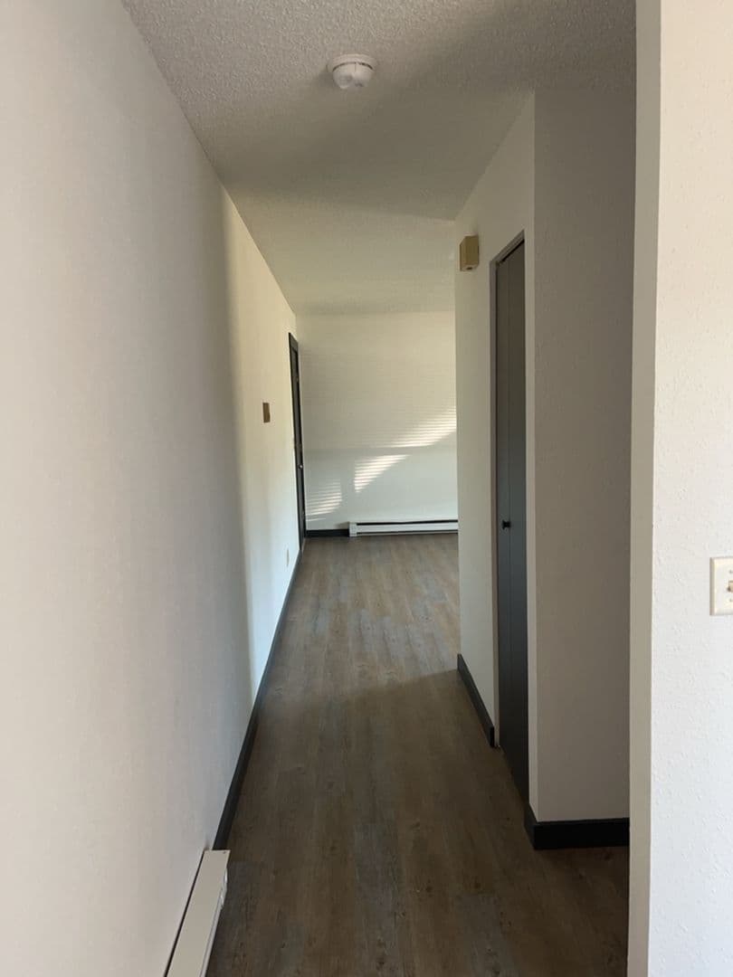 936 24th Street 8 of 9