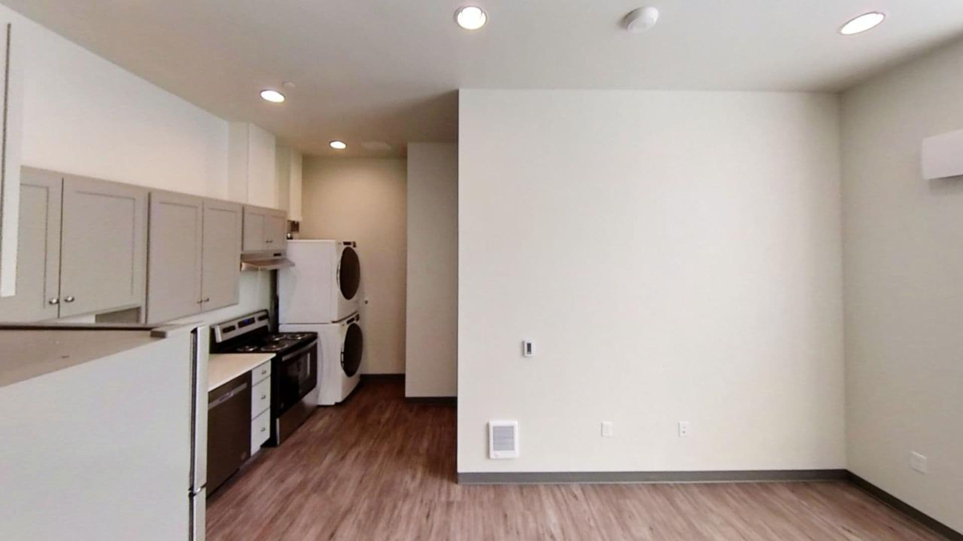 McKenzie Square Apartments 7 of 16