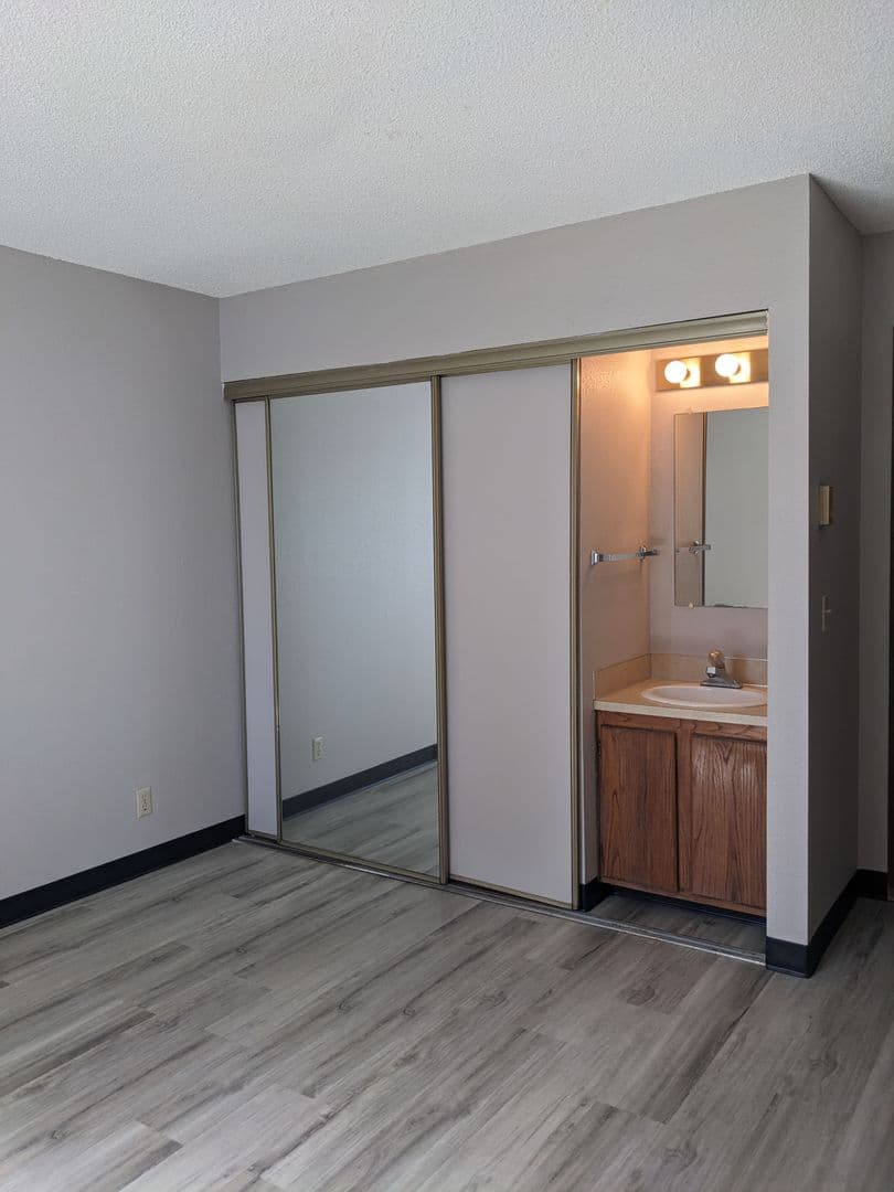 936 24th Street 7 of 7