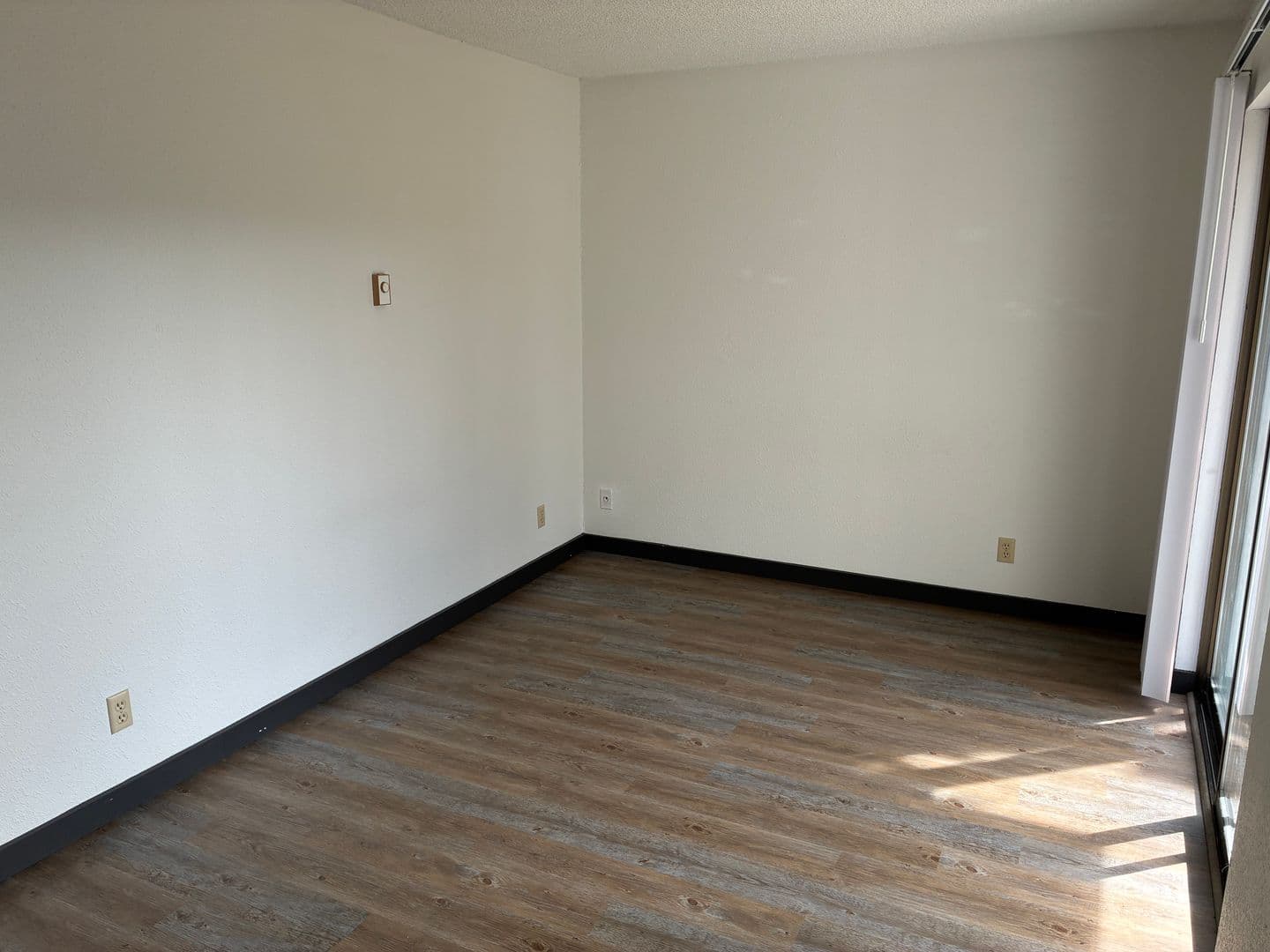 936 24th Street 7 of 9