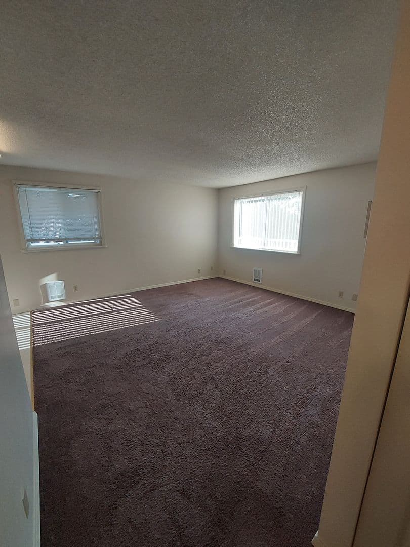924 21st Street 4 of 7