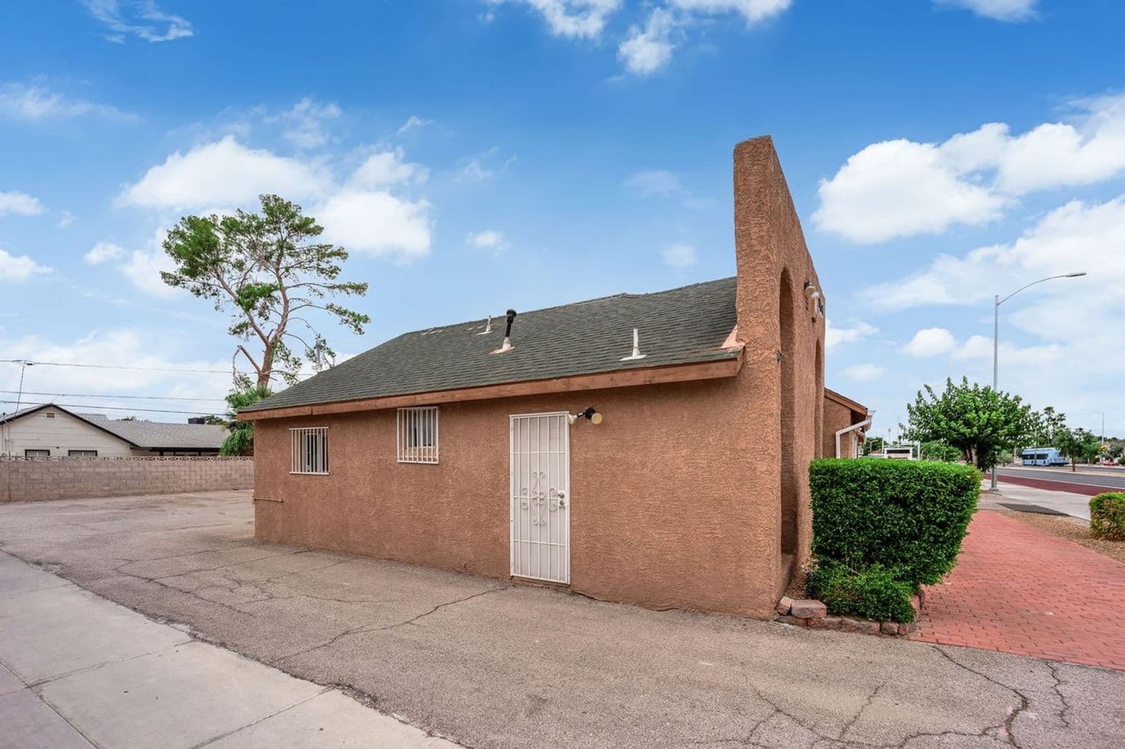 1404 S MARYLAND PARKWAY - OFFICE RENTAL 16 of 19