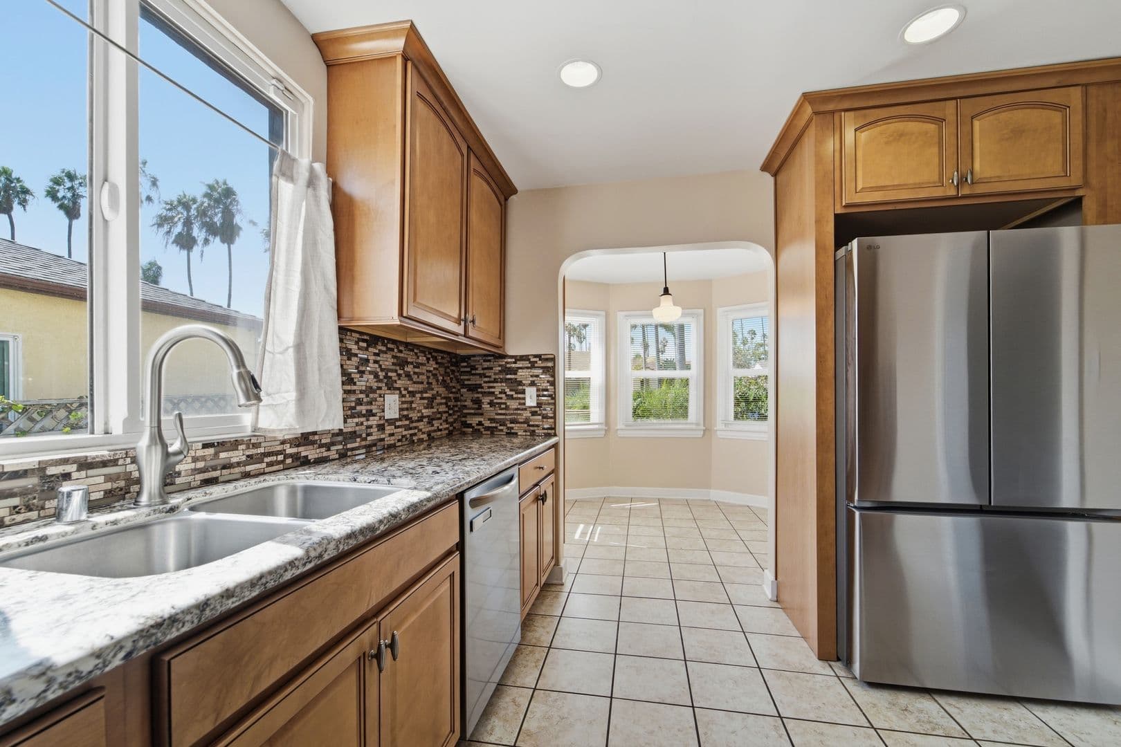 5616 S. Rimpau Blvd 11 of 31
