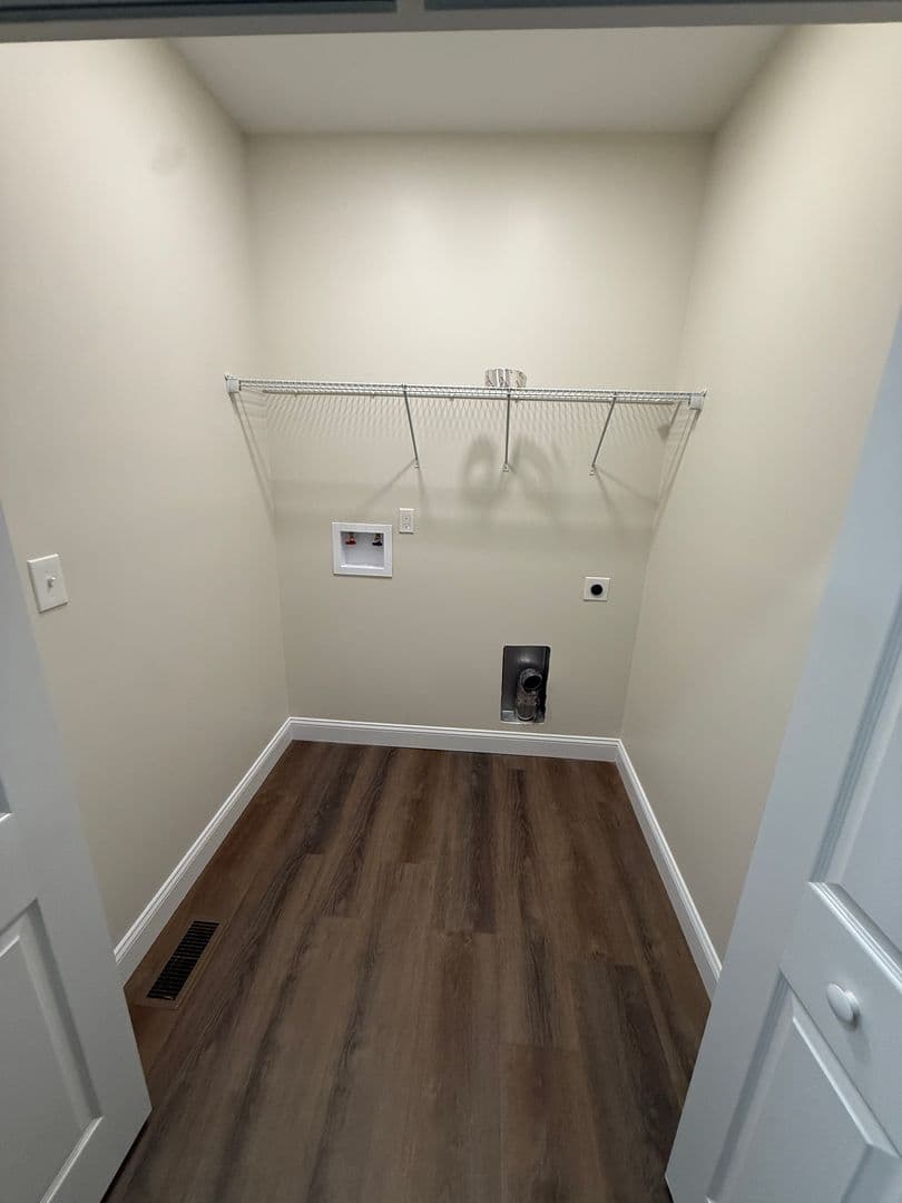 Joe Stephens Rd- Unit 1 13 of 16