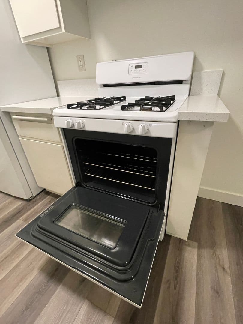Lee Partnership - 11955 Weddington St (21194) 13 of 27