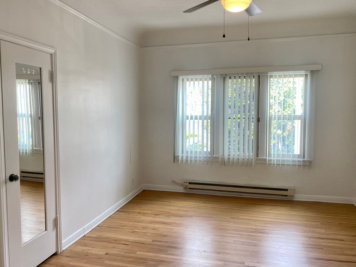 369 North Spaulding Avenue (6600) 16 of 18