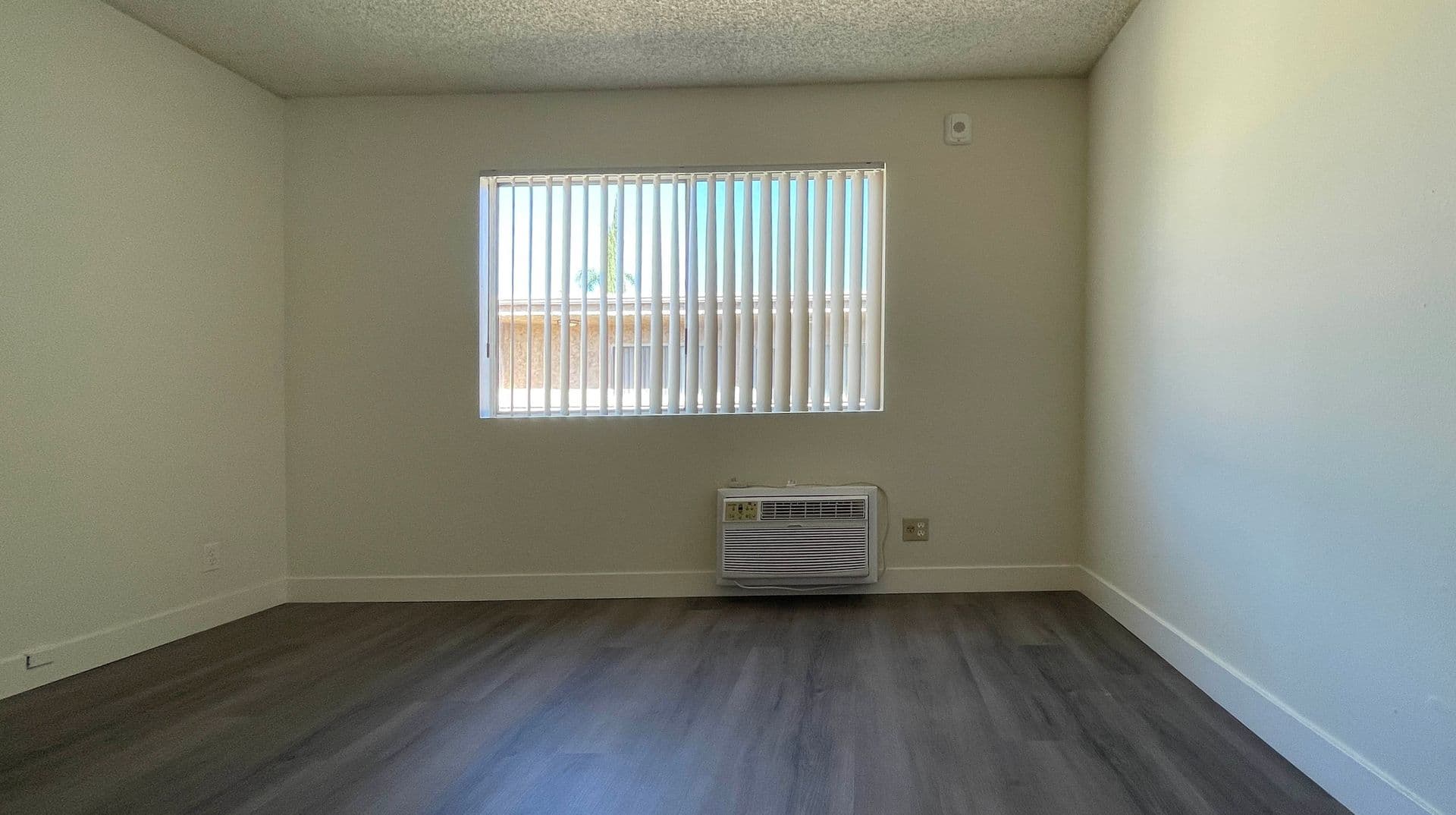 Lee Partnership - 11955 Weddington St (21194) 26 of 32