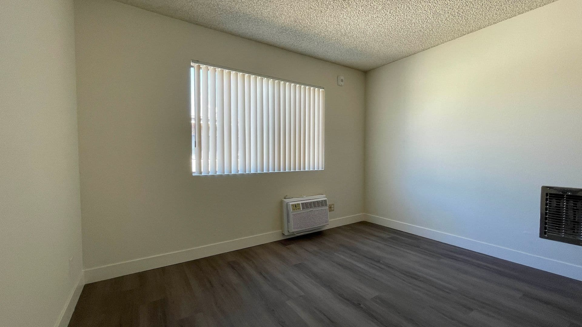 Lee Partnership - 11955 Weddington St (21194) 28 of 32