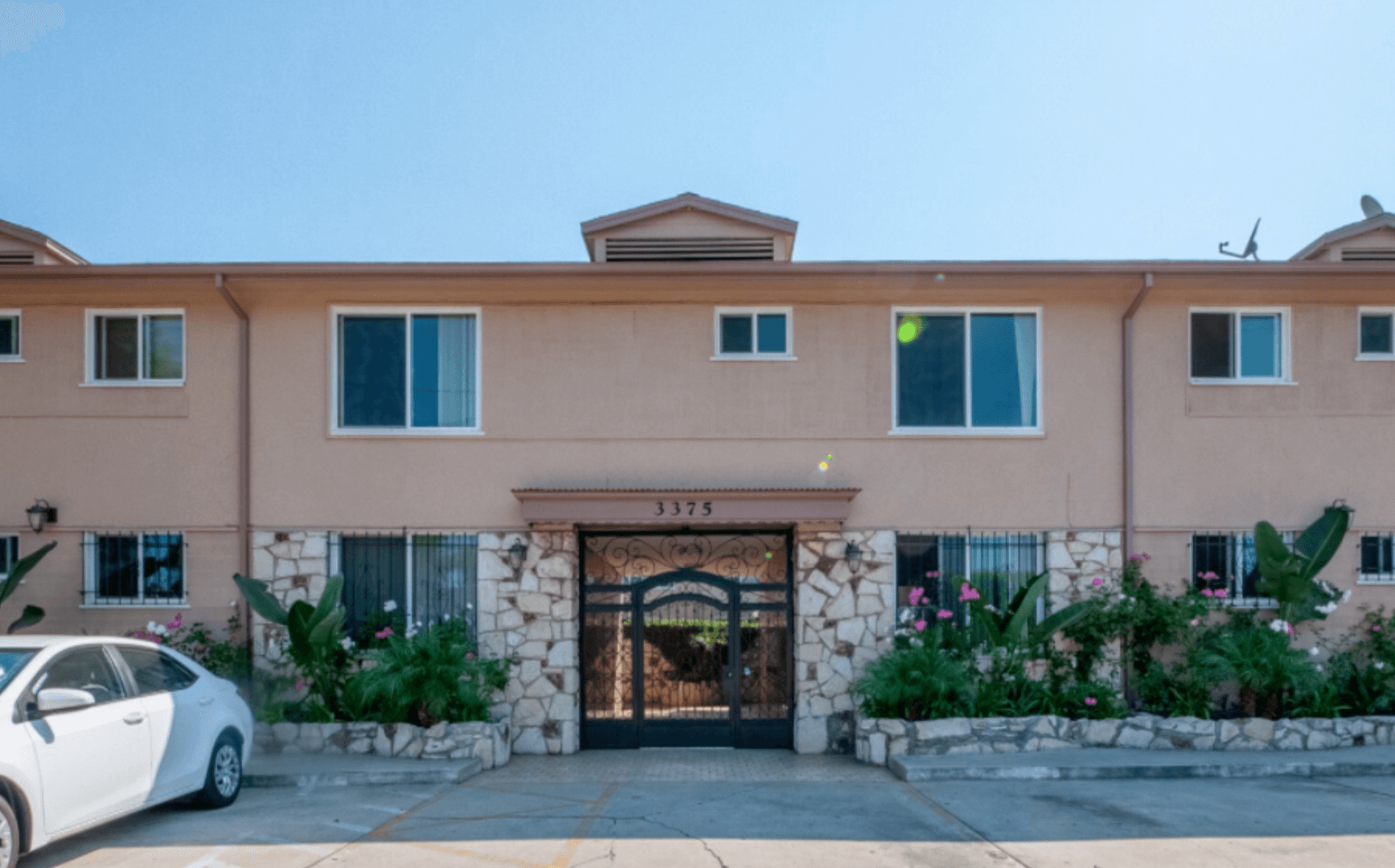 3375 Manning Ave. (CPM6111) 1 of 6