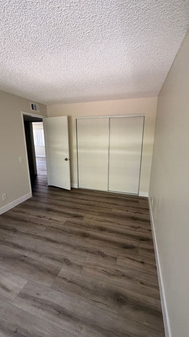 8608 Foothill Blvd (z1450.28) 12 of 20