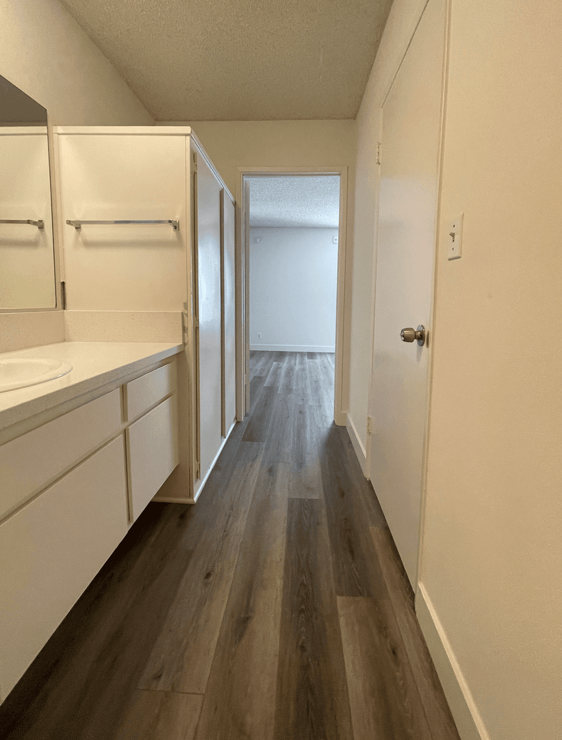 Lee Partnership - 11955 Weddington St (21194) 25 of 27