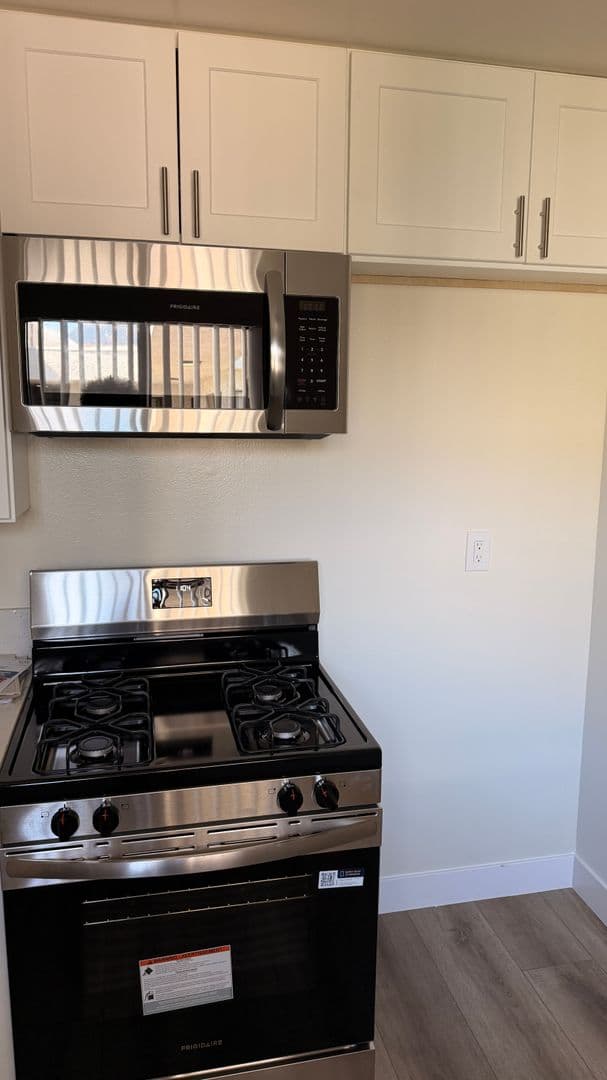 8608 Foothill Blvd (z1450.28) 4 of 20