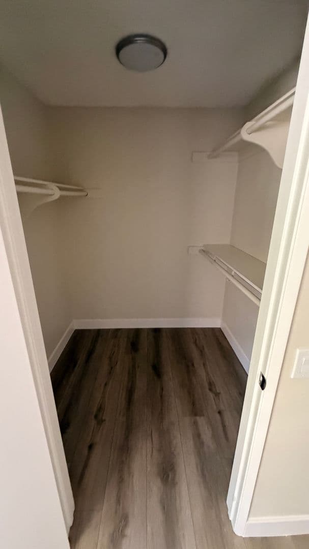 8608 Foothill Blvd (z1450.28) 16 of 20