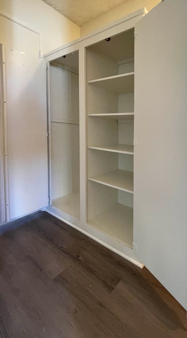 Lee Partnership - 11955 Weddington St (21194) 15 of 32