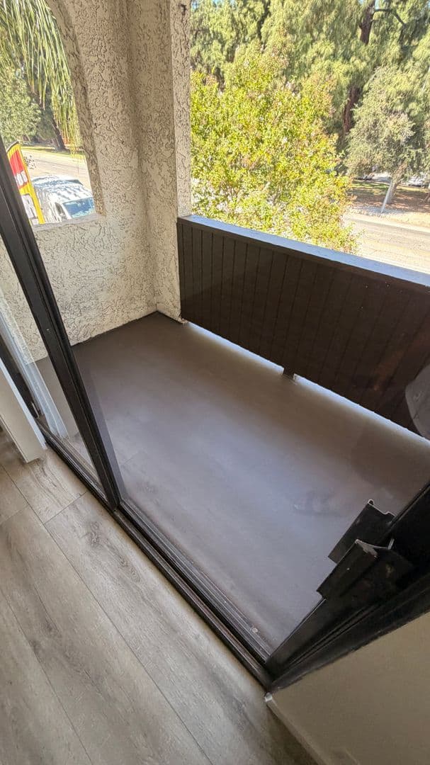 8608 Foothill Blvd (z1450.28) 13 of 20