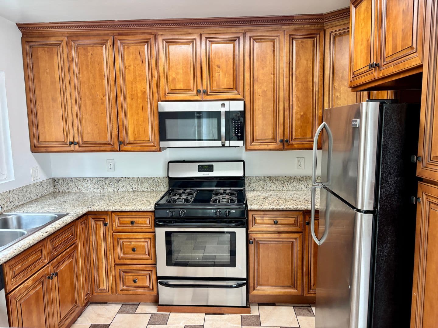 928 South Sherbourne Drive (6605) 25 of 26