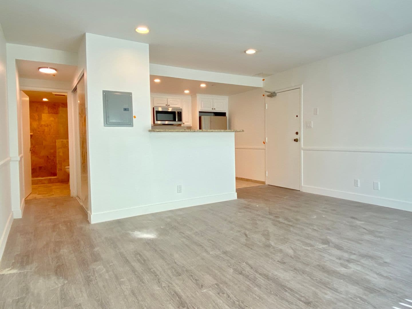 Flores Investment Company, LLC (6595) 4 of 8