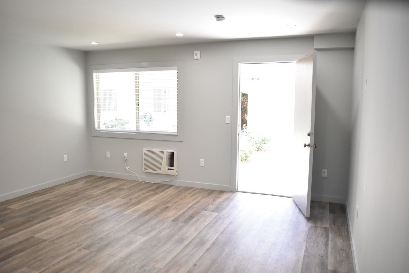 Lee Partnership - 11955 Weddington St (21194) 4 of 11