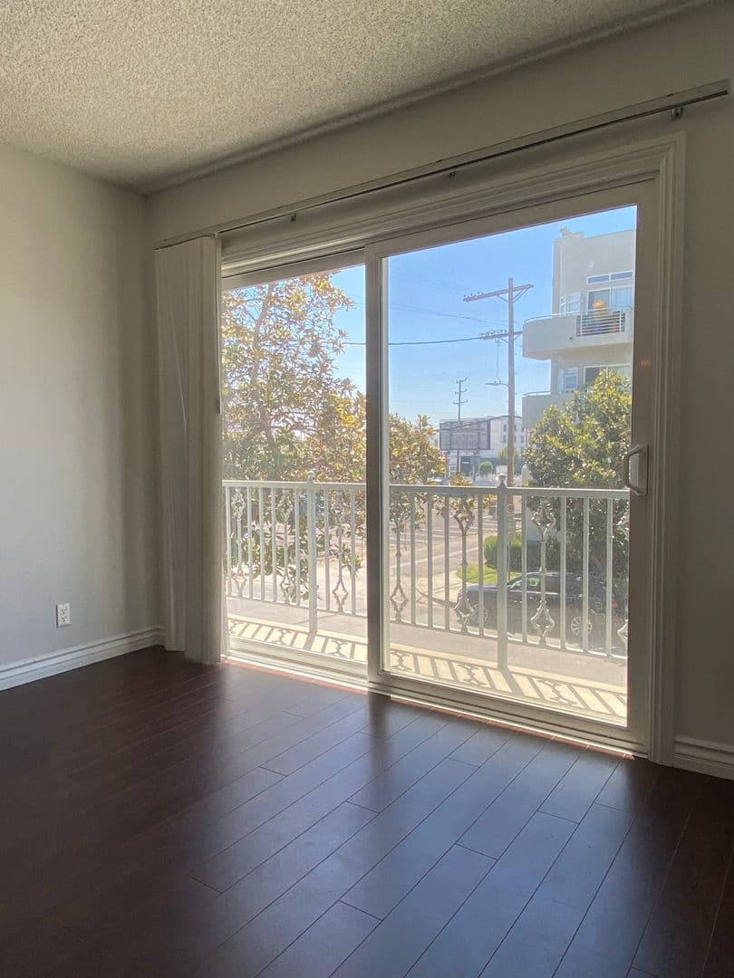 Flores Investment Company, LLC (6595) 7 of 19