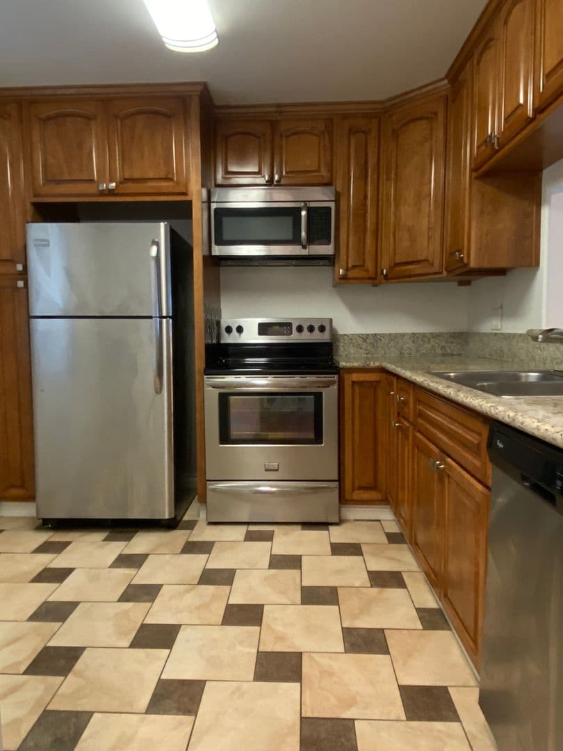 Flores Investment Company, LLC (6595) 3 of 19