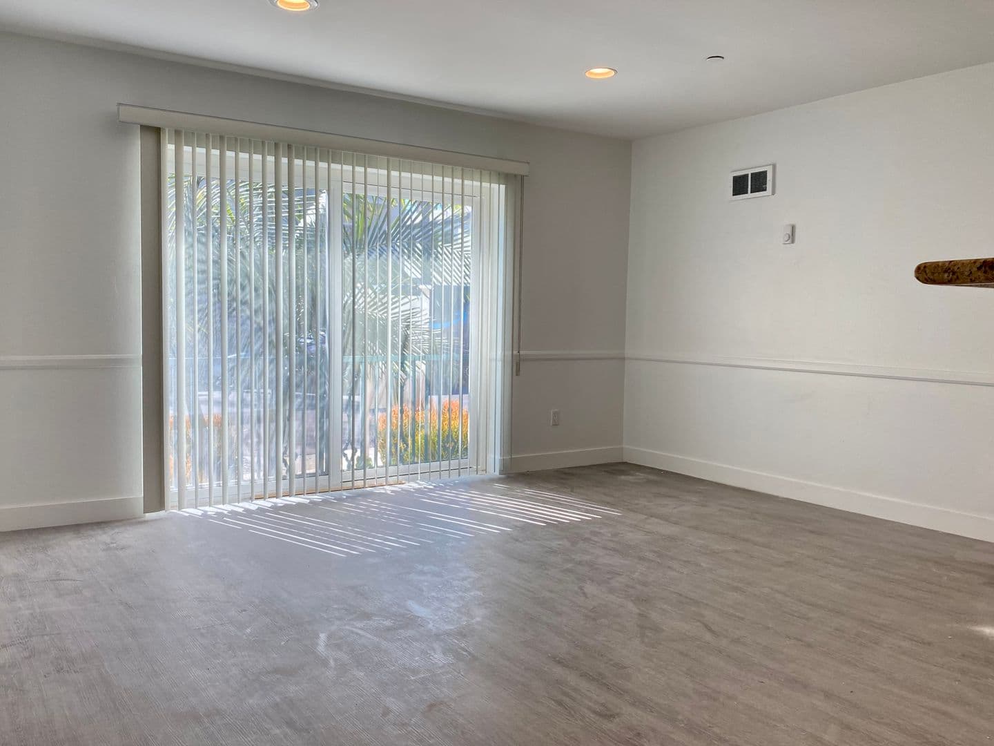 Flores Investment Company, LLC (6595) 2 of 8