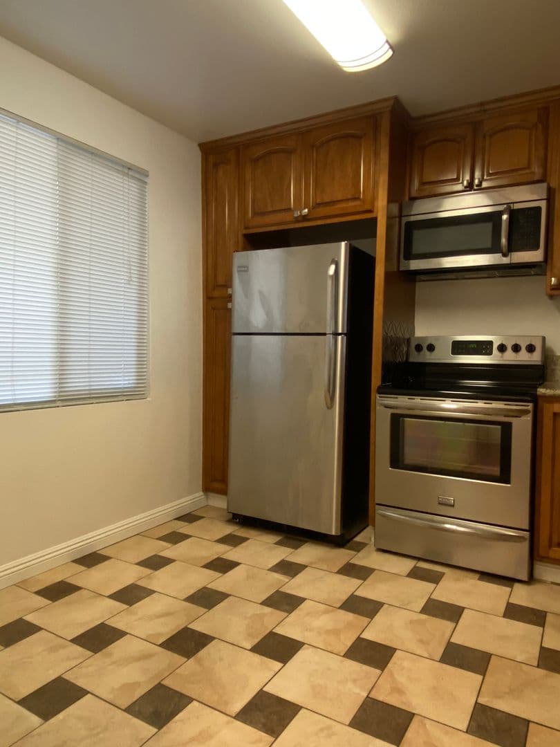 Flores Investment Company, LLC (6595) 9 of 19