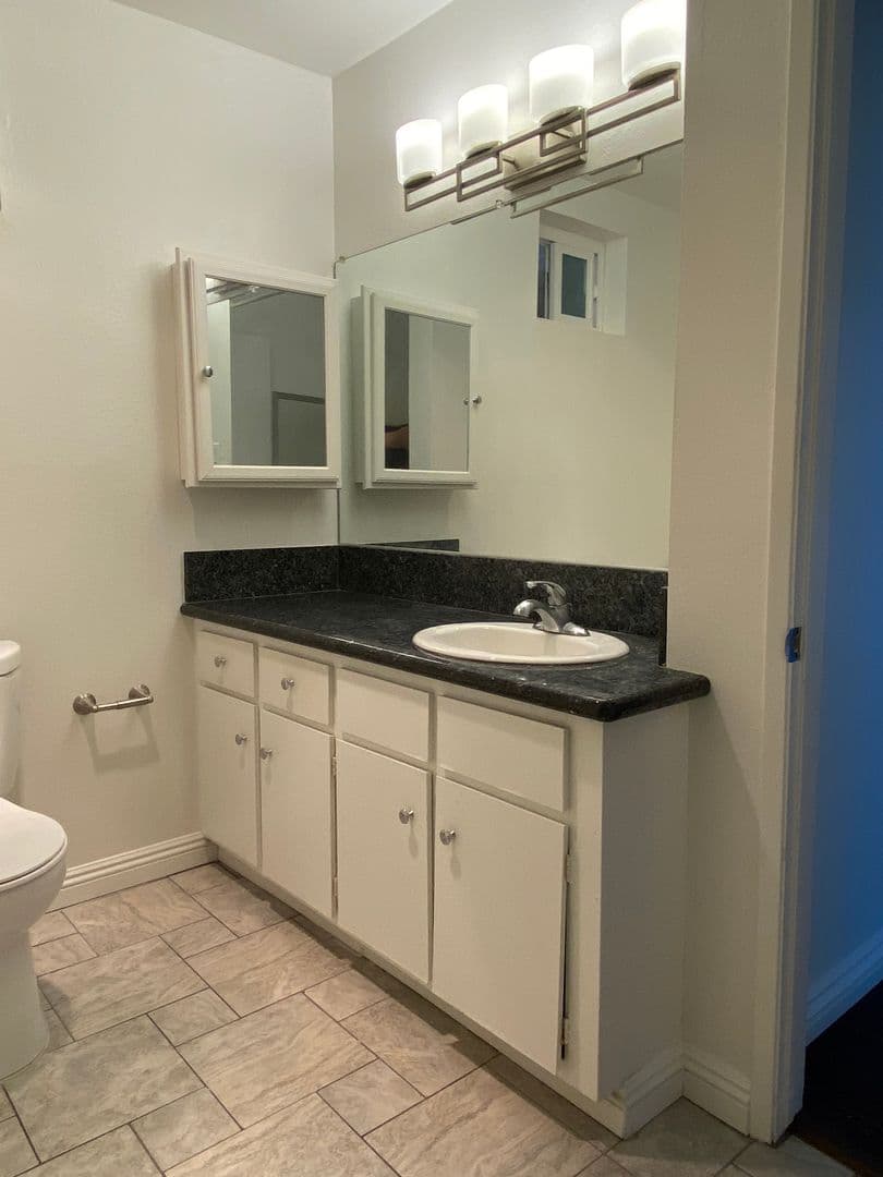 Flores Investment Company, LLC (6595) 13 of 19