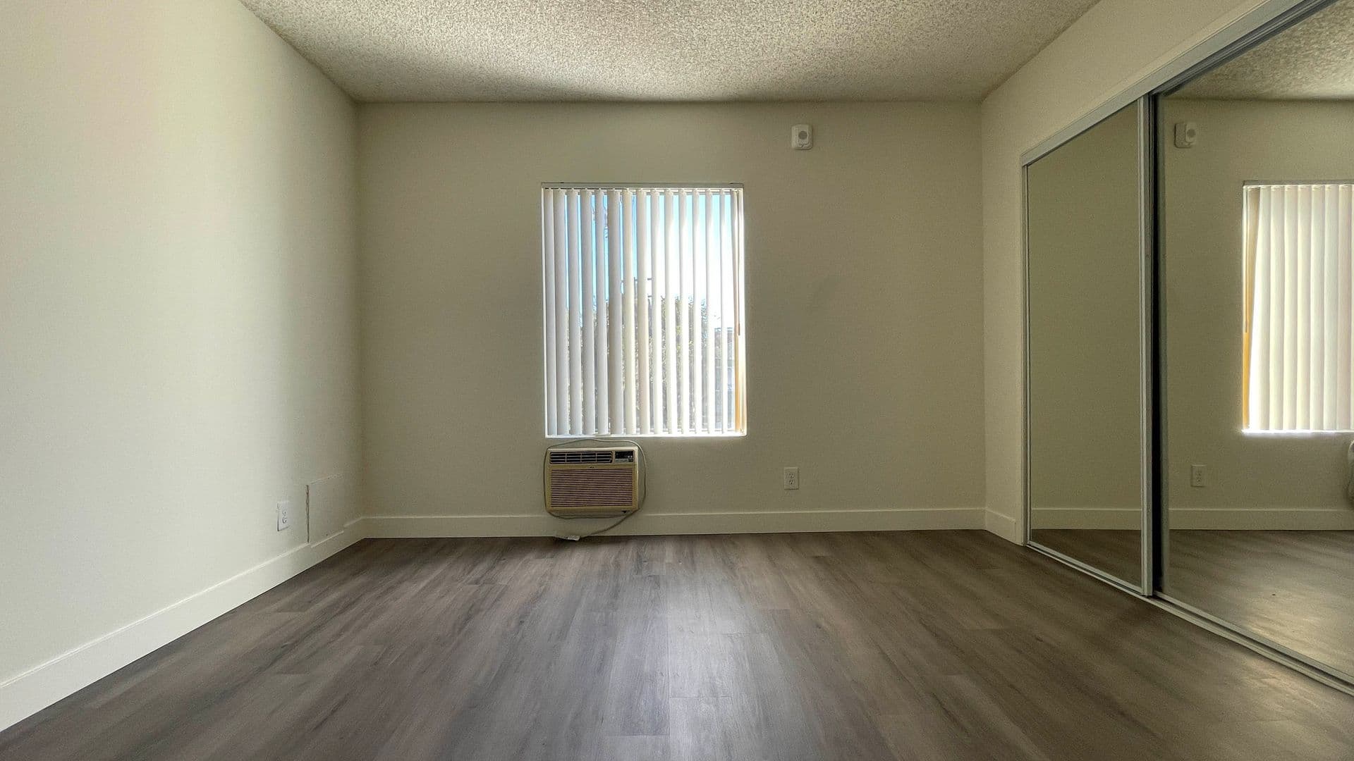 Lee Partnership - 11955 Weddington St (21194) 18 of 32