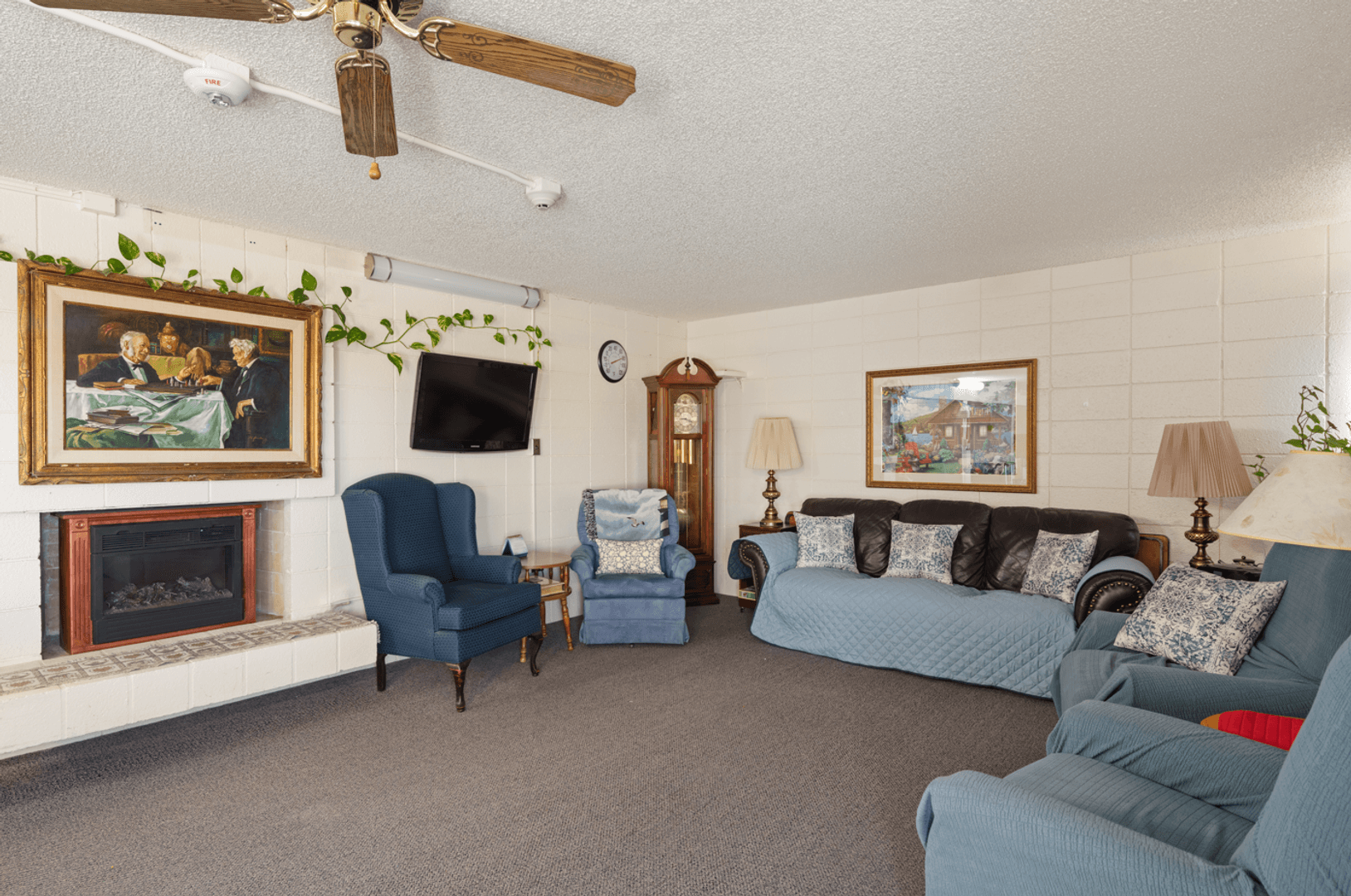 Golden Glow Tower Studio Apartment 64 of 70
