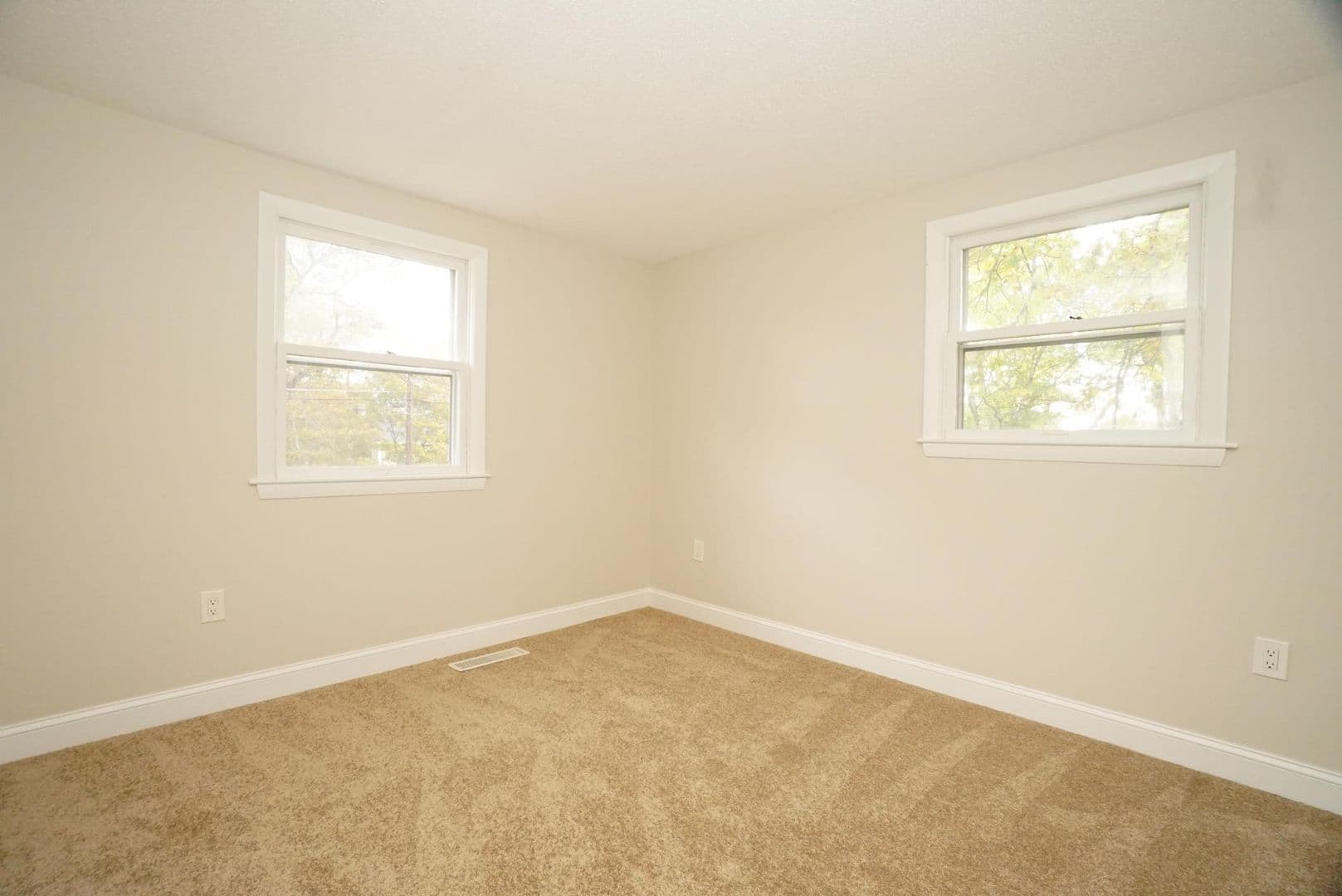 42 Woodfield St 25 of 52