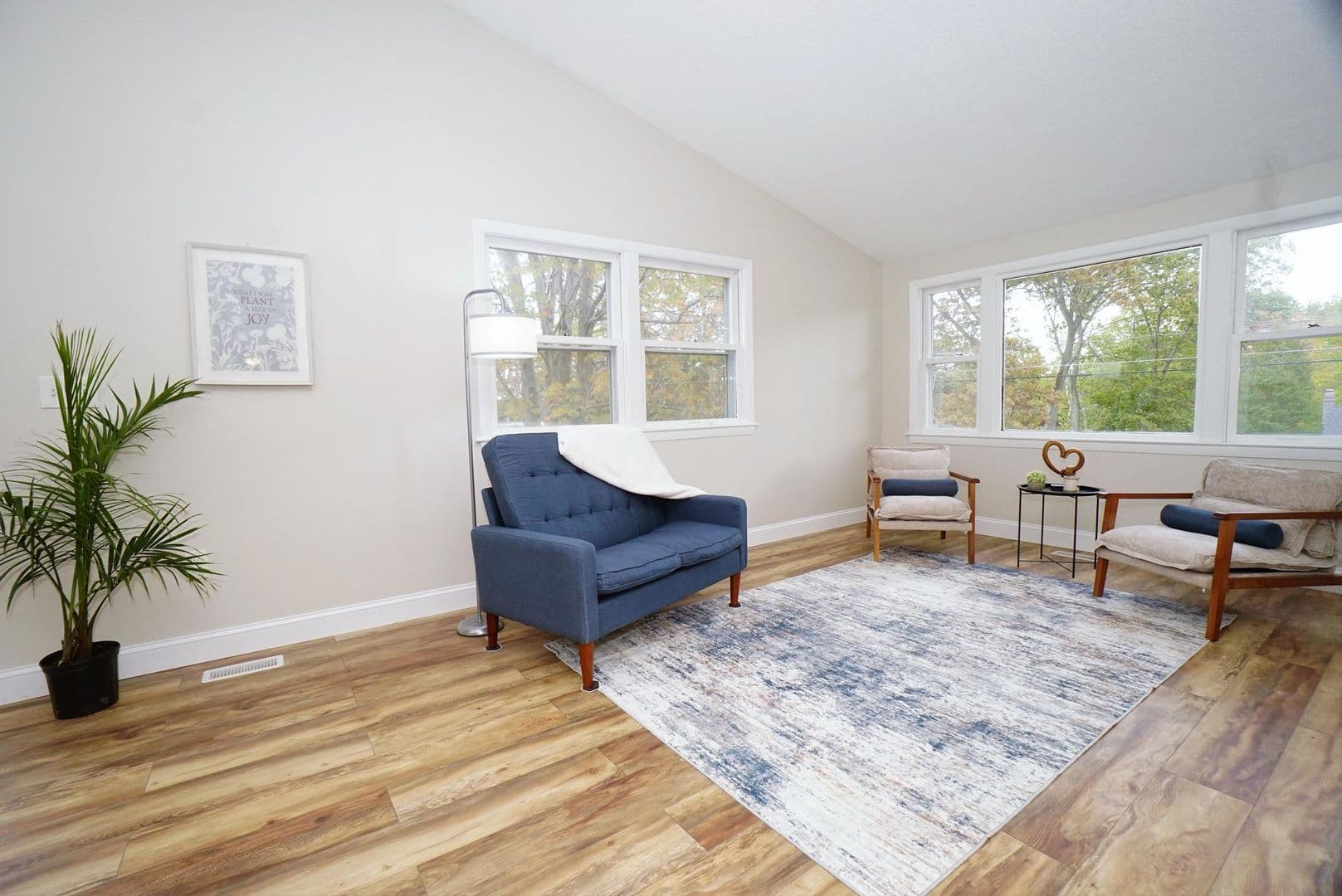 42 Woodfield St 3 of 52