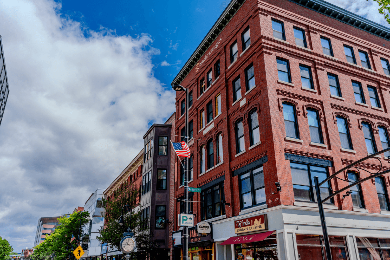 Rendezvous on Elm - Hot Water, Internet, Parking Included! 44 of 64