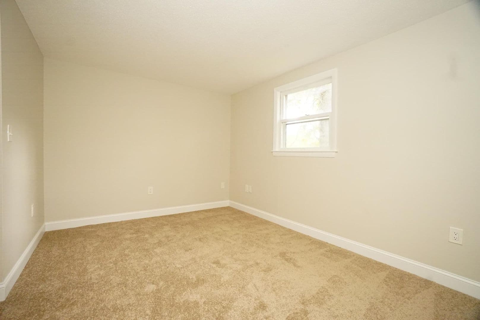 42 Woodfield St 20 of 52