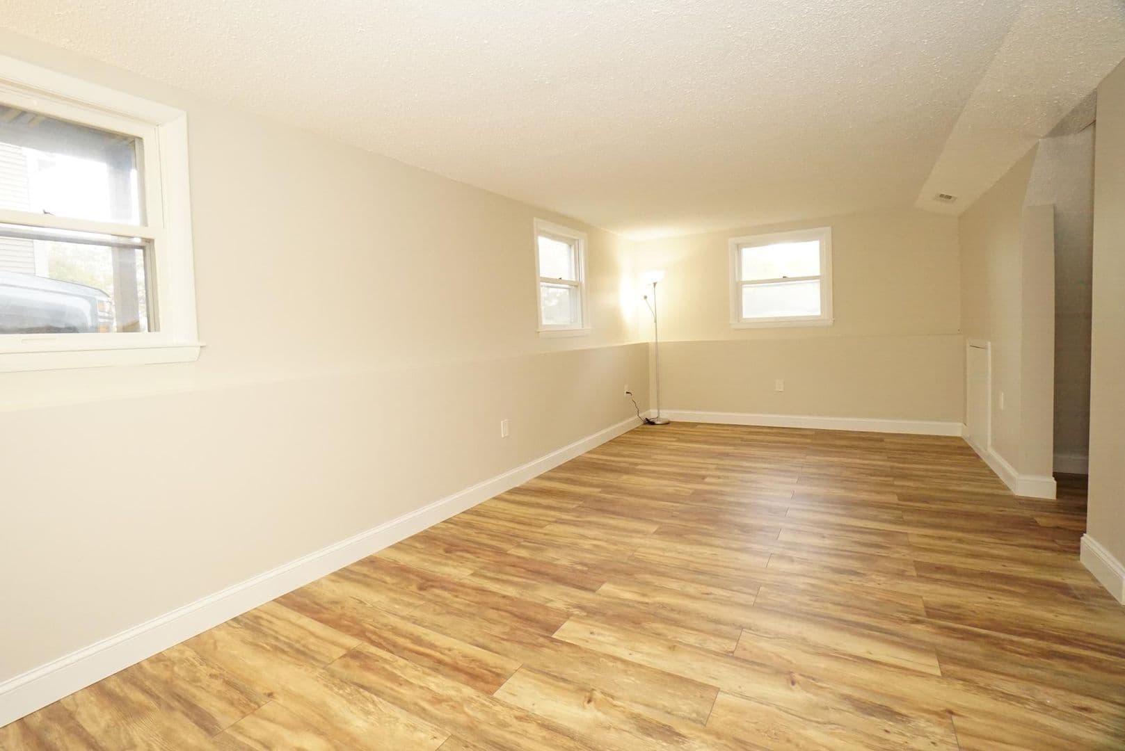 42 Woodfield St 35 of 52